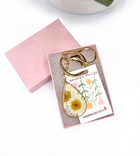 Pressed Flower Daisy White Floral Keychain